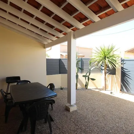 5 Couchages 2 Belle Terrasse D'angle Piscine Commune Dans Securisee A 200m De La Lrma2a Portiragnes